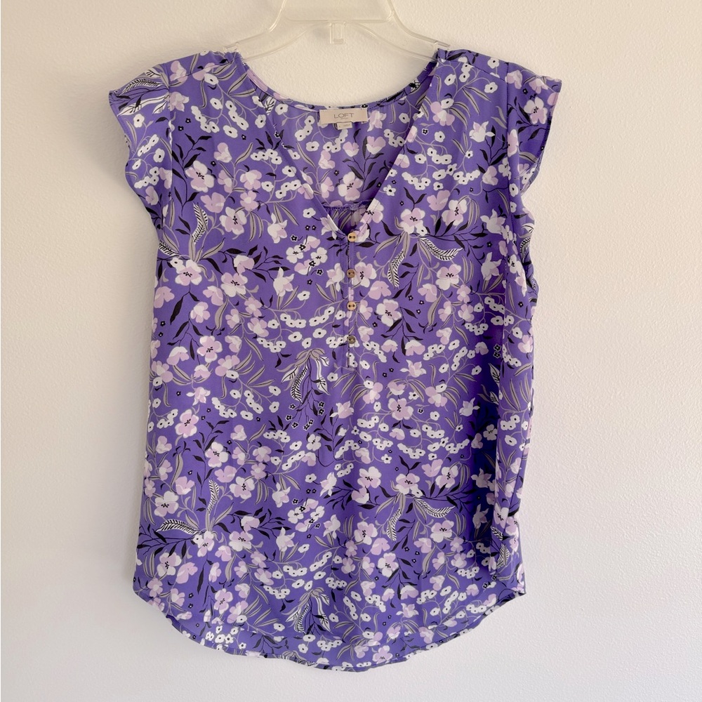 Loft Purple Flower 🌸 Patterned Top